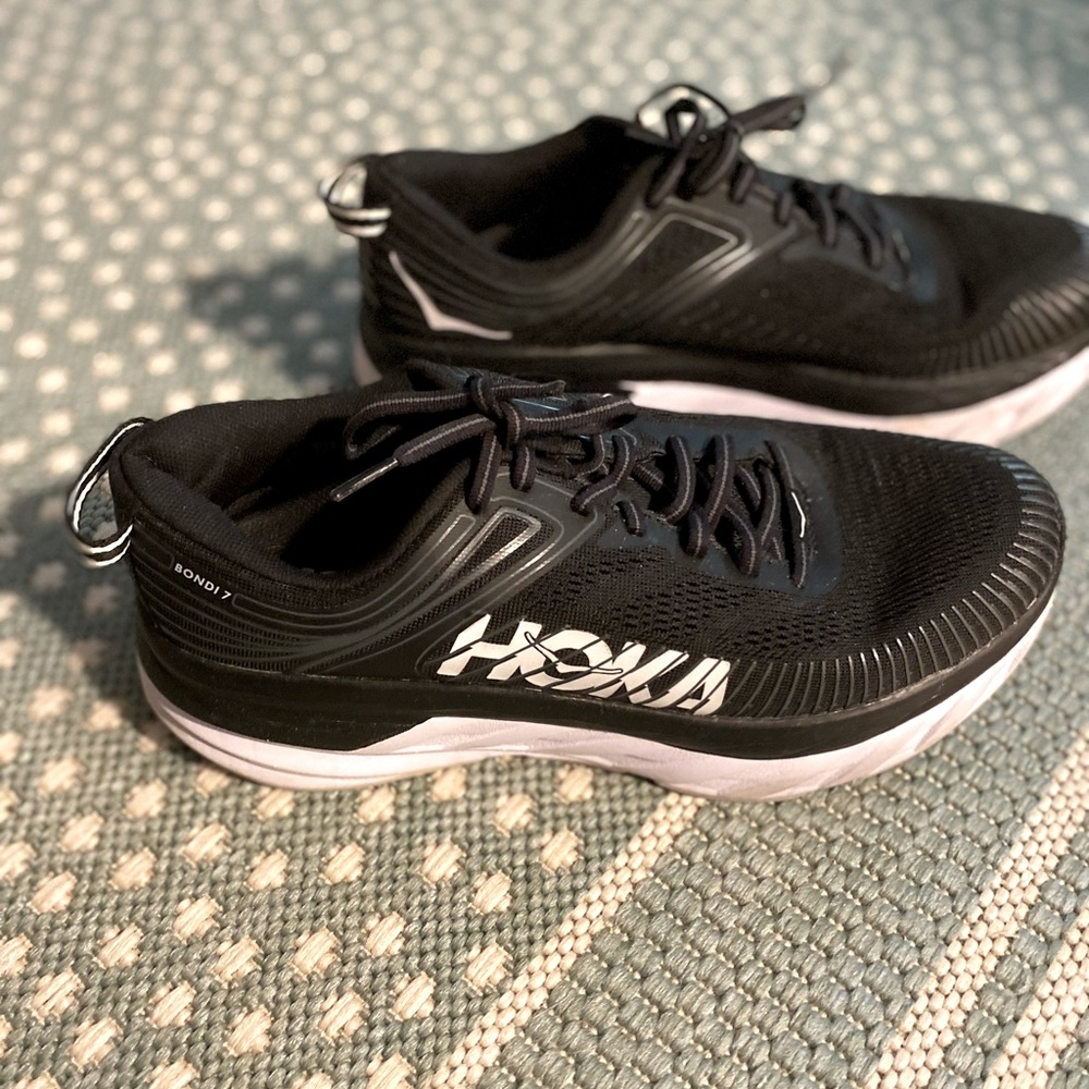 Hoka Bondi 7 size: 10 women’s